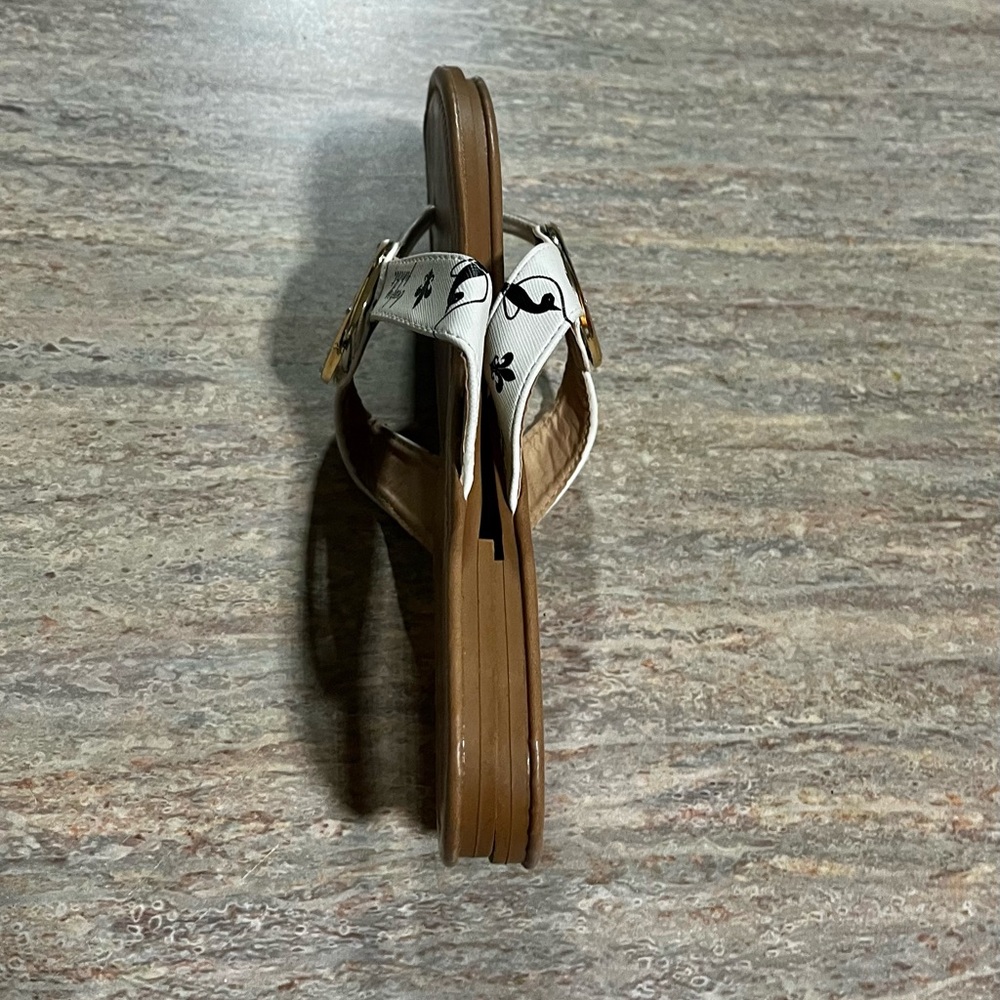 Baby Phat thong sandals with gold color ring and bling - Picture 10 of 12